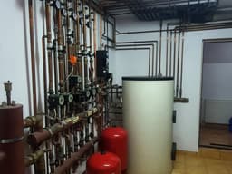 Copper pipework and controls on a maintained heating installation